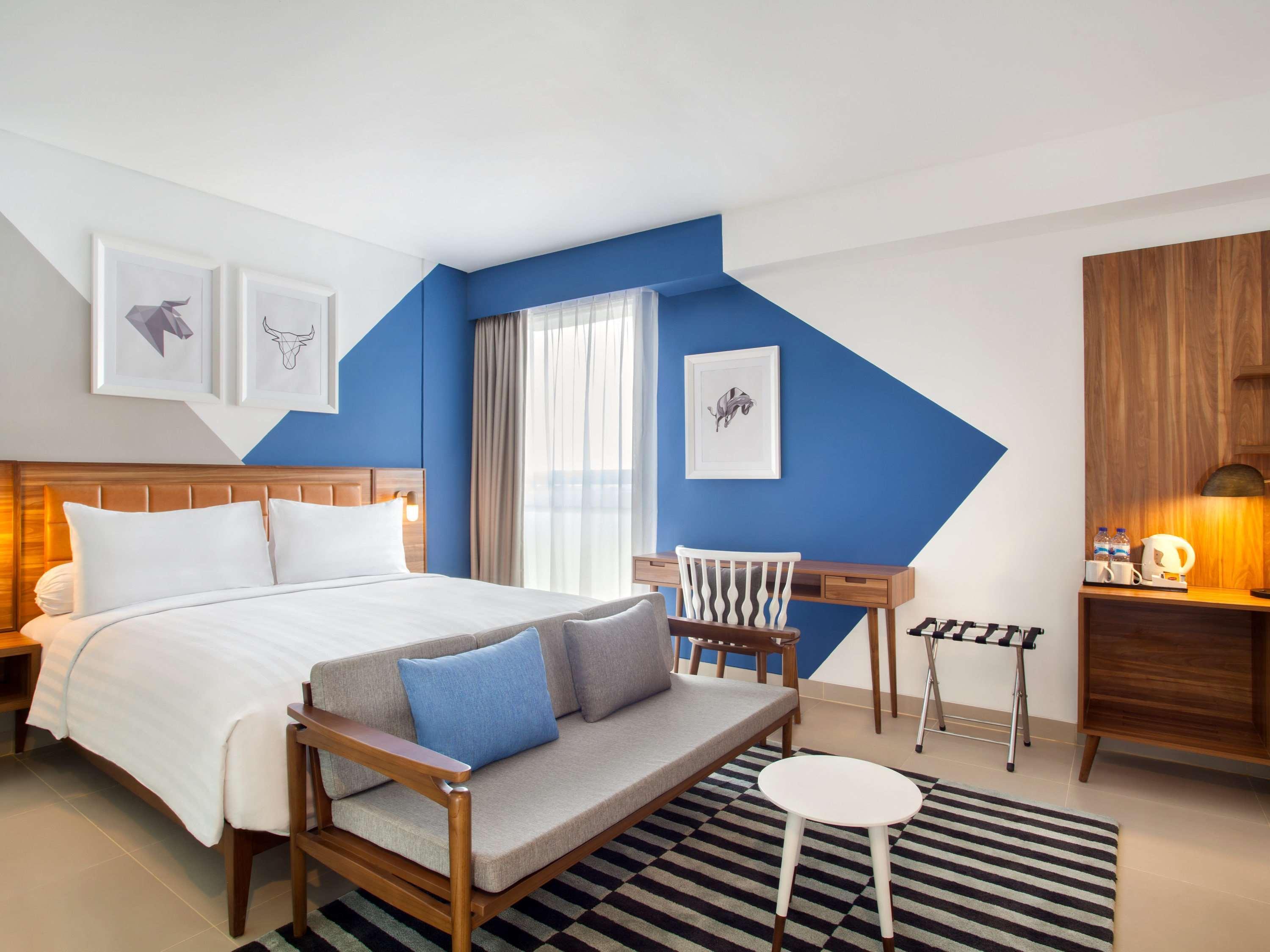 Ibis Budget Cikarang Festival Бекаси Экстерьер фото