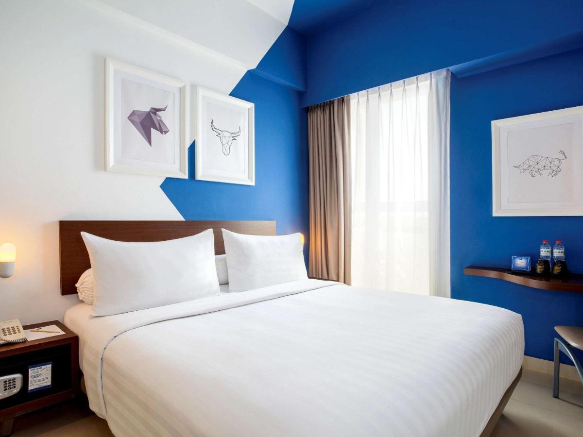 Ibis Budget Cikarang Festival Бекаси Экстерьер фото