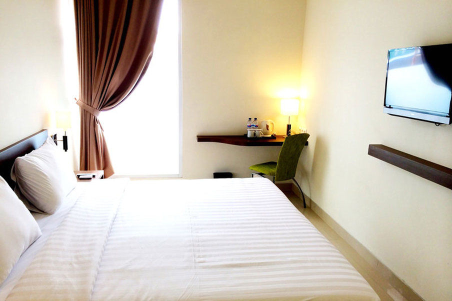 Ibis Budget Cikarang Festival Бекаси Экстерьер фото